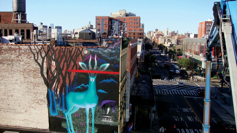 <b>PELO MUNDO</b>
Primeira obra em que Marina Zumi usou vermelho, feita em 2015 em um muro da cidade de Nova York, para uma campanha chamada Education Is Not a Crime - Divulgação