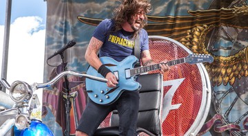 Dave Grohl em performance do Foo Fighters - Paul A. Hebert/AP