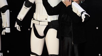 Carrie Fisher na estreia europeia de <i>Star War: O Despertar da Força</i> em Londres, Inglaterra, no dia 16 de dezembro de 2015. - Jonathan Short/Invision/AP