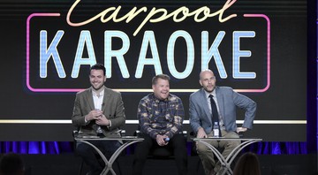 Da esquerda para a direita, Ben Winston, James Corden e Eric Pankowski no painel do <i>Carpool Karaoke</i>, série da Apple Music, na coletiva de imprensa da Television Critics Association - Richard Shotwell/Invision/AP