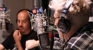 Os DJs pioneiros do hip-hop no rádio, Stretch e Bobbito, em trailer de podcast na NPR - Reprodução/Vídeo