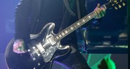 O guitarrista Richard Fortus, do Guns N' Roses - AP
