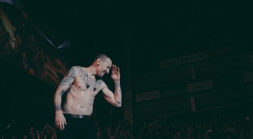 Chester Bennington, vocalista do Linkin Park - Reprodução/Facebook