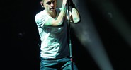 <B>Força ao vivo</b><br>
O cantor em show do Linkin Park em 23 de novembro de 2014, na O2 Arena, em Londres
 - Justin NG / Music Pics / Rex / AP 