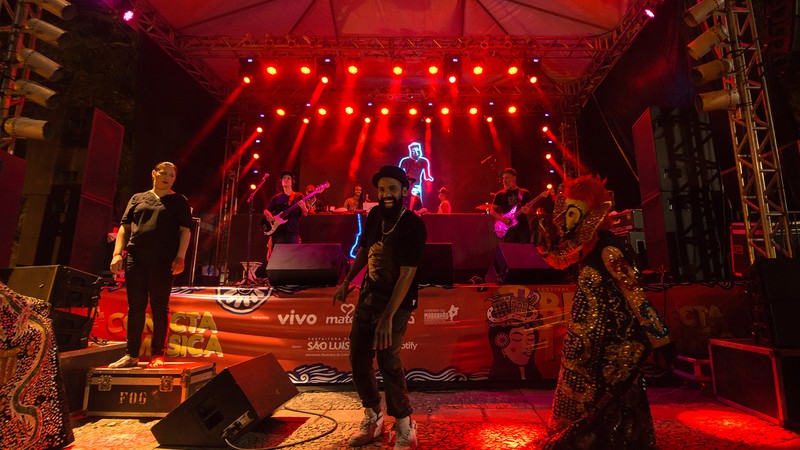 BaianaSystem em performance no Festival BR 135, em São Luís, no Maranhão, em dezembro de 2017 - Laila Razzo