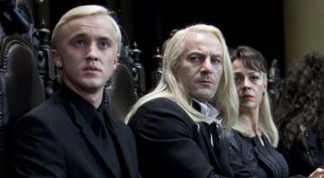 Tom Felton, Jason Isaacs e Helen McCrory no set de Harry Potter (Foto: Divulgação/Warner Bros.)