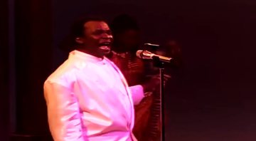 Mory Kanté, embaixador do AfroPop e cantor de ‘Yeke Yeke (Foto: YouTube / Reprodução)