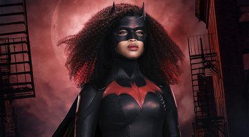 Javica Leslie como Batwoman (foto: reprod. CW)
