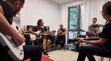 Pearl Jam no estúdio (Foto: Reprodução/Twitter/Danny Clinch)