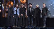 Eddie Vedder, Dave Krusen, Stone Gossard, Jeff Ament, Mike McCready e Matt Cameron do Pearl Jam (Mike Coppola/Getty Images)