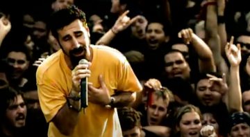 Serj Tankian, vocalista do System of A Down (Foto:Reprodução/YouTube)