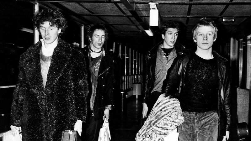 Sex Pistols em 1977 (Foto: AP)