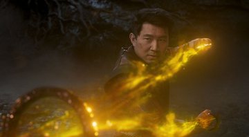 Simu Liu como Shang-Chi em Shang-Chi e a Lenda dos Dez Anéis (Foto: Divulgação / Marvel)