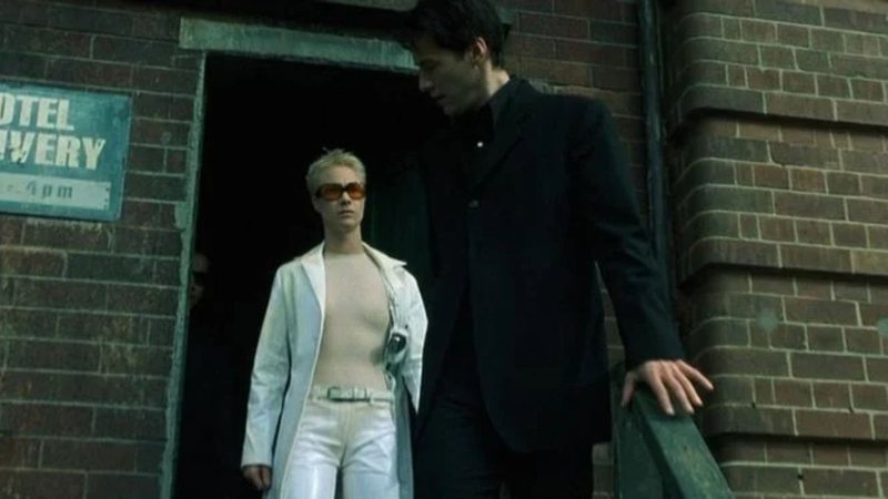 Switch e Neo, personagens de Matrix (Foto: Reprodução/Warner Bros.)