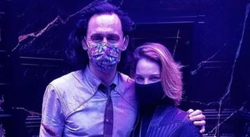 Tom Hiddleston e Brianna Darnell (Foto: Rerpodução/Instagram)