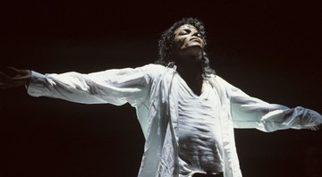None - Michael Jackson, em apresentação em Los Angeles, em janeiro de 1989 (Foto: Greg Allen / Retna Ltd./MediaPunch /IPX)
