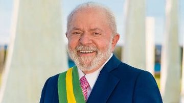 Presidente Lula posa para foto oficial de seu terceiro mandato (Foto: Ricardo Stucket)