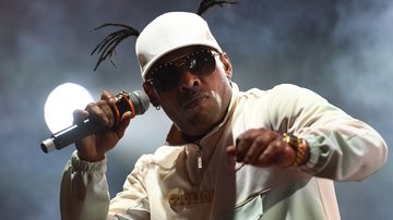 Rapper Coolio durante show (Foto: Tracey Nearmy/Getty Images)
