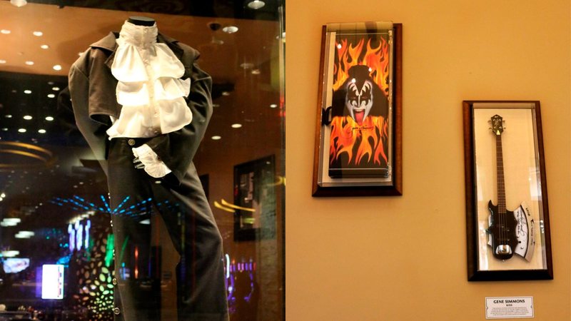 Itens do museu do Hard Rock Café em exposição (Foto: Divulgação)
