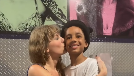 Taylor Swift e Genesis, filho de Alicia Keys (Reprodução/Instagram)