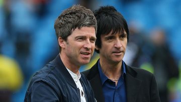 Noel Gallagher e Johnny Marr (Foto: Alex Livesey/Getty Images)