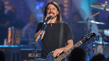 Dave Grohl, icônico frontman dos Foo Fighters, completa 55 anos neste domingo, 14 (Foto: John Shearer/Getty Images)