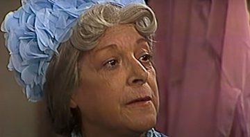 None - Angelines Fernández como Bruxa do 71 em Chaves (Foto: Reprodução / Youtube / Canal Chaves)