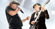 Brian Johnson e Angus Young (Créditos: Kevin Winter / Getty Images)
