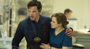 None - Benedict Cumberbatch e Rachel McAdams em Doutor Estranho (Foto: Reprodução / Disney+)