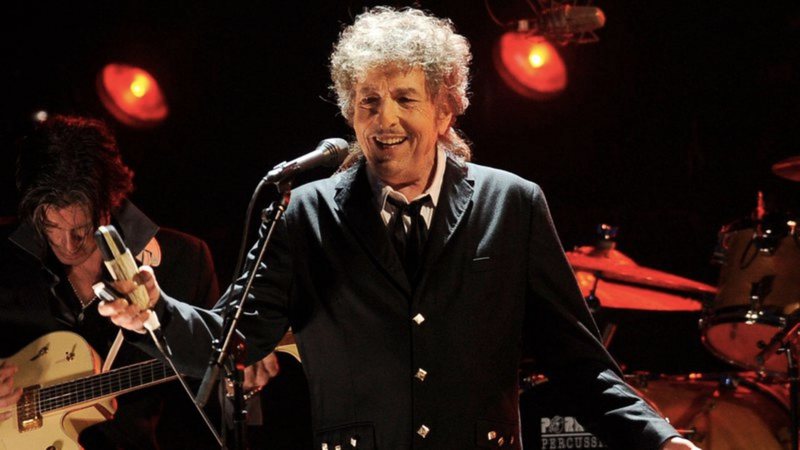Bob Dylan re-recorded hits for new analogue medium; understand