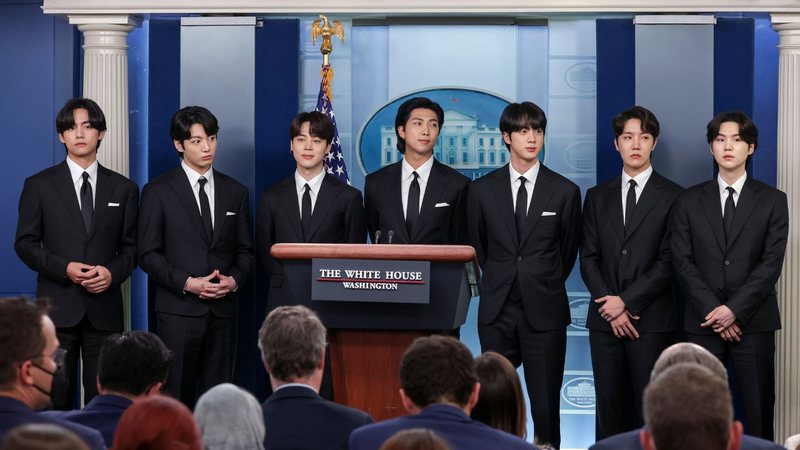 BTS discursando na Casa Branca (Foto: Kevin Dietsch / Getty Images)