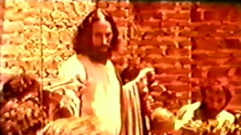 Carlos Reis em Paixão de Cristo de Fazenda Nova, no Agreste de Pernambuco (Foto: reprodução/vídeo)
