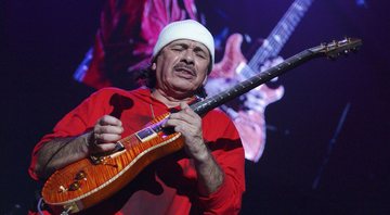 Imagem Carlos Santana cancela oito shows após passar por 'procedimento cardíaco'