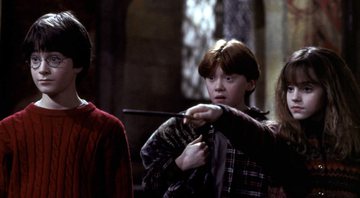 None - Daniel Radcliffe, Rupert Grint e Emma Watson em Harry Potter (Foto: Reprodução/Twitter)