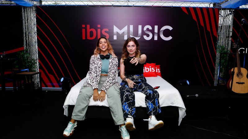 Dora Figueiredo e Giana Althaus no espaço ibis Music (Foto: Divulgação)