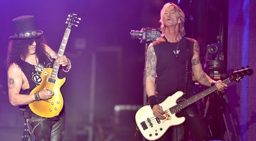 Duff McKagan e Slash (Foto: Kevin Winter / Equipe)