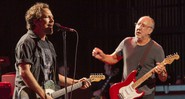 Eddie Vedder e Pete Townshend, do The Who, em outra apresentação conjunta, em 2015 (Foto: Barry Brecheisen/Invision/AP)