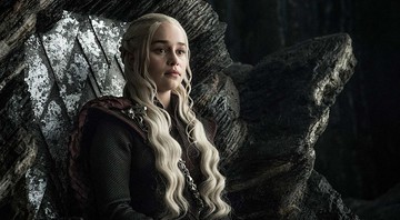 None - Emilia Clarke em cena de Game of Thrones (Foto: Reprodução)