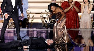 Jimmy Kimmel e Quinta Brunson no Emmy 2022 (Foto: Kevin Winter/Getty Images)