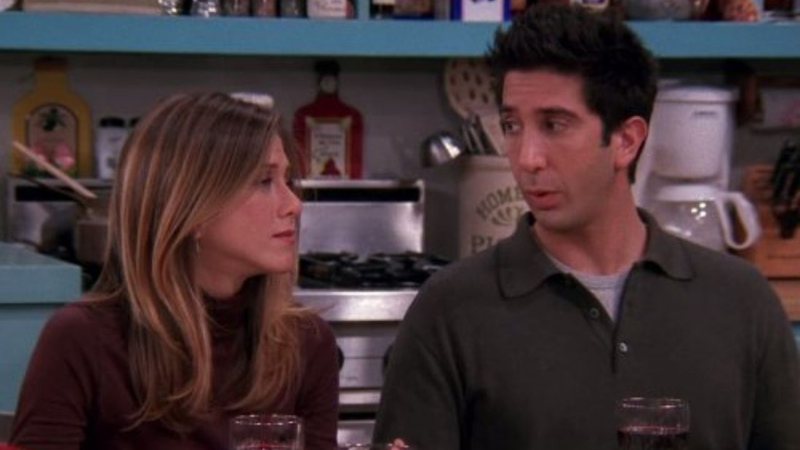 Rachel e Ross em episódio de Friends