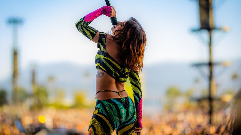Com baile no Coachella 2022, Anitta cumpre promessa de levar funk para o  mundo · Rolling Stone
