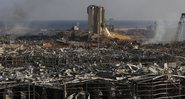 Região portuária de Beirute, momentos após a explosão (foto: Getty Images/ Marwan Tahtah)
