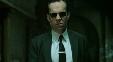 Hugo Weaving como Agente Smith em Matrix (Foto: Divulgação)