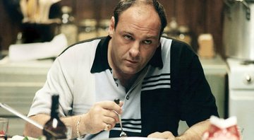 None - James Gandolfini em Família Soprano (Foto: Reprodução/HBO)