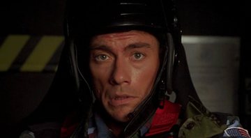 None - Jean-Claude Van Damme como Coronel Guile em Street Fighter (Foto: Reprodução)