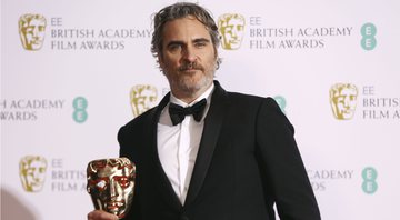 None - Joaquin Phoenix no BAFTA 2020 (Foto:Joel C Ryan/Invision/AP)