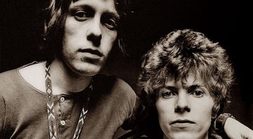 None - John Hutchinson e David Bowie (Foto: reprodução Instagram)