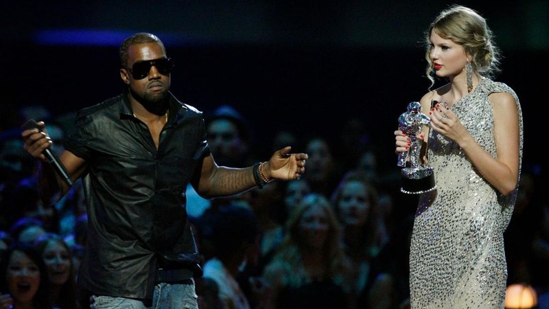 Kanye West e Taylor Swift no VMA 2009 (Foto: ASSOCIATED PRESS)