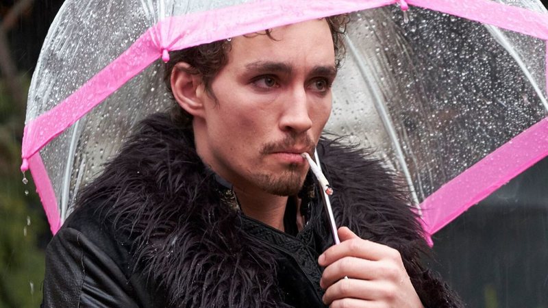 Rolling Stone · Nova HQ de Umbrella Academy contará vida de Klaus ...
