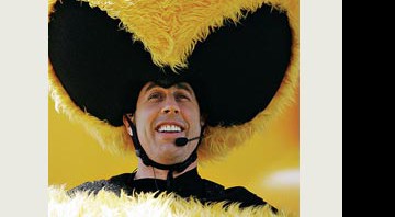 Seinfeld se veste de abelha para promover seu novo filme, Bee Movie - Cortesia da Dreamworks à RS EUA